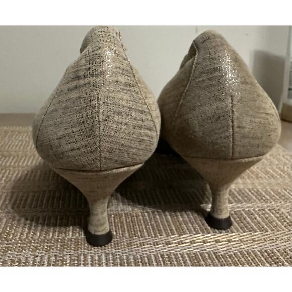 Donald J. Pliner Tan Heels - Picture 8 of 9